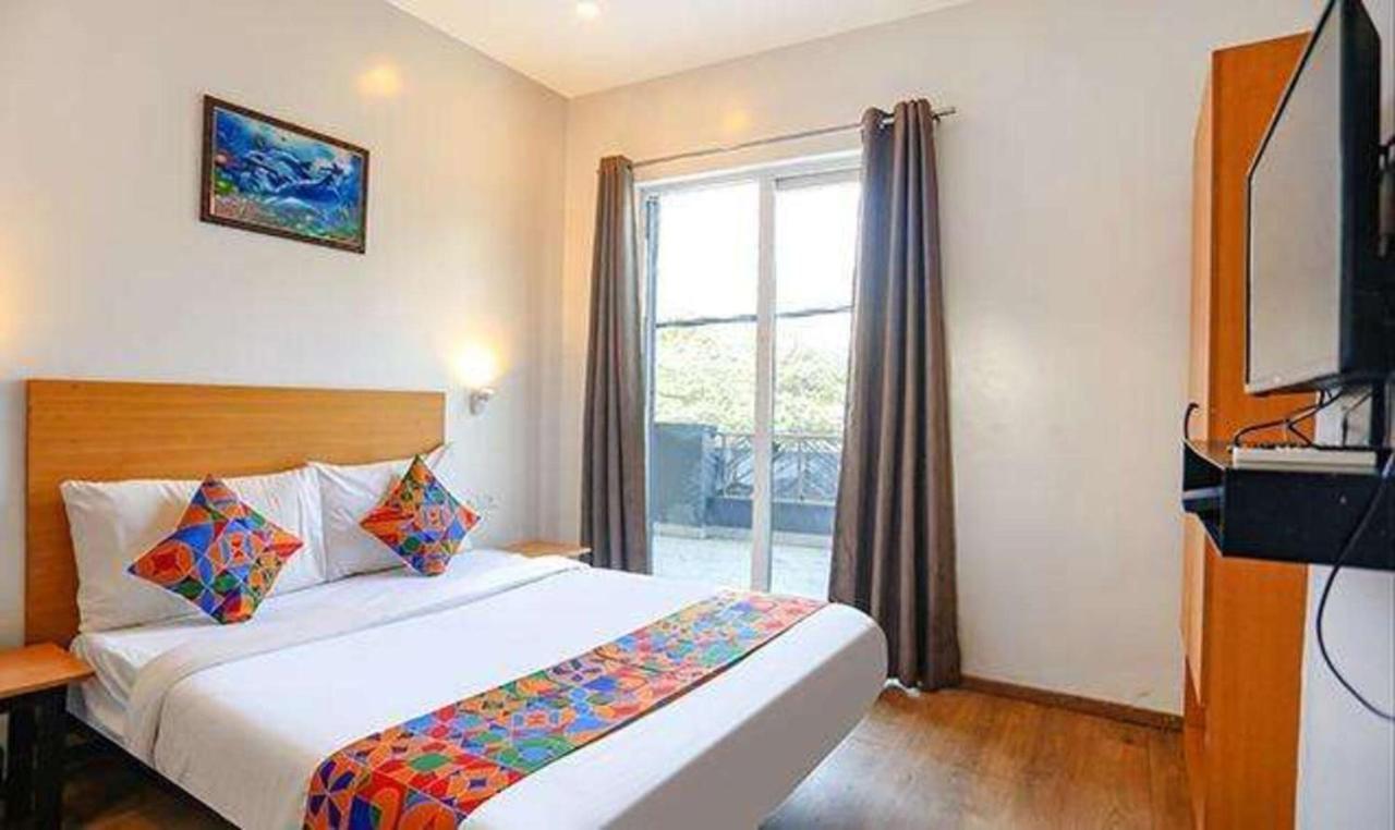 Hotel Yellow Chilli Britannia Chowk Nowe Delhi Zewnętrze zdjęcie