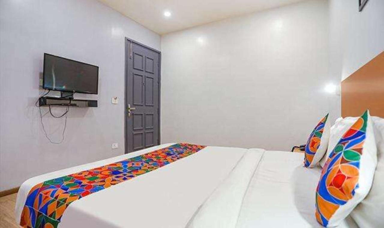 Hotel Yellow Chilli Britannia Chowk Nowe Delhi Zewnętrze zdjęcie